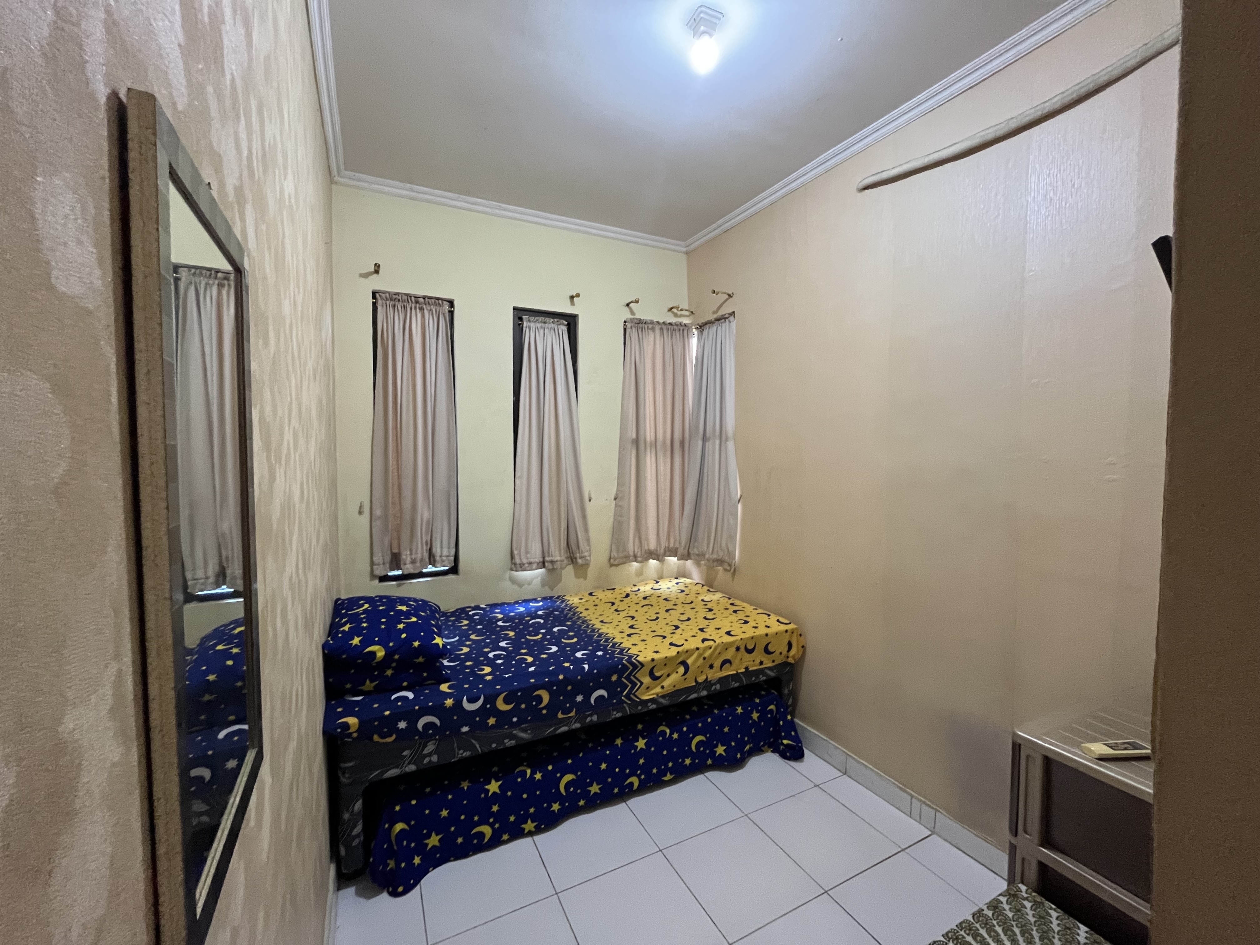 Kamar Seruni 1